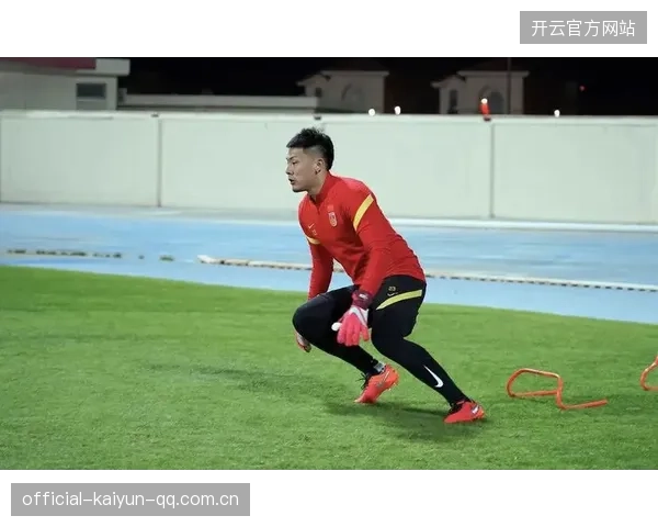 国庆节惨案：刘洋送礼颜骏凌两失误的背后真相