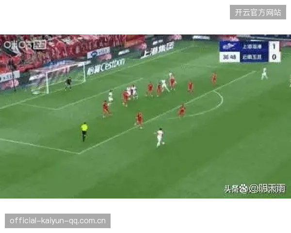 中超精彩对决：绿城主场不敌海港，点球争议成焦点